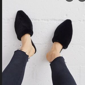 Jenni Kayne  Black Sherling Mule - Fur  -  39